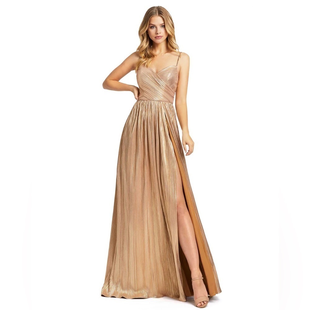 Mac Duggal 26275 NWT METALLIC RUCHED A LINE GOWN